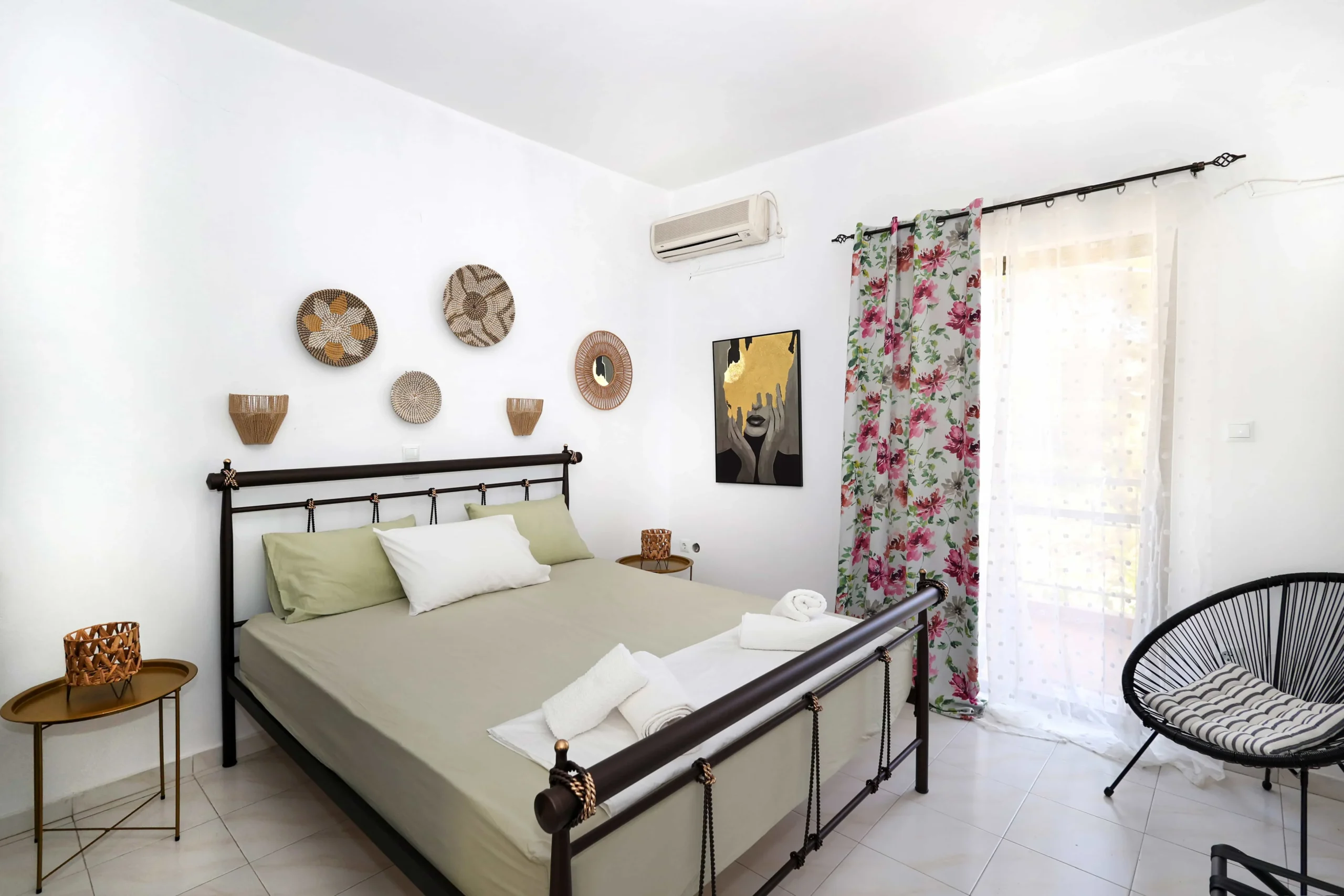 Sunset Rooms Αίγινα About us